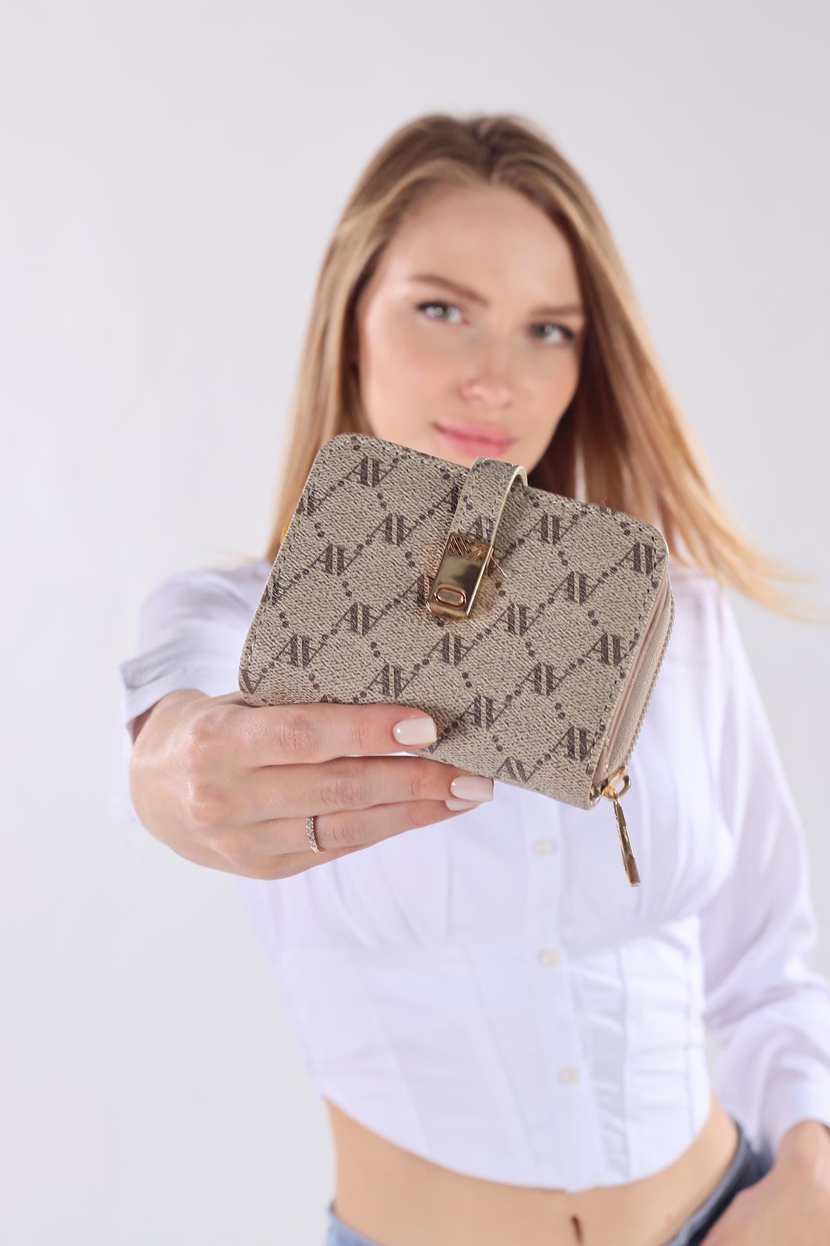 001 Nokta Desen Dilli Cüzdan Vizon 