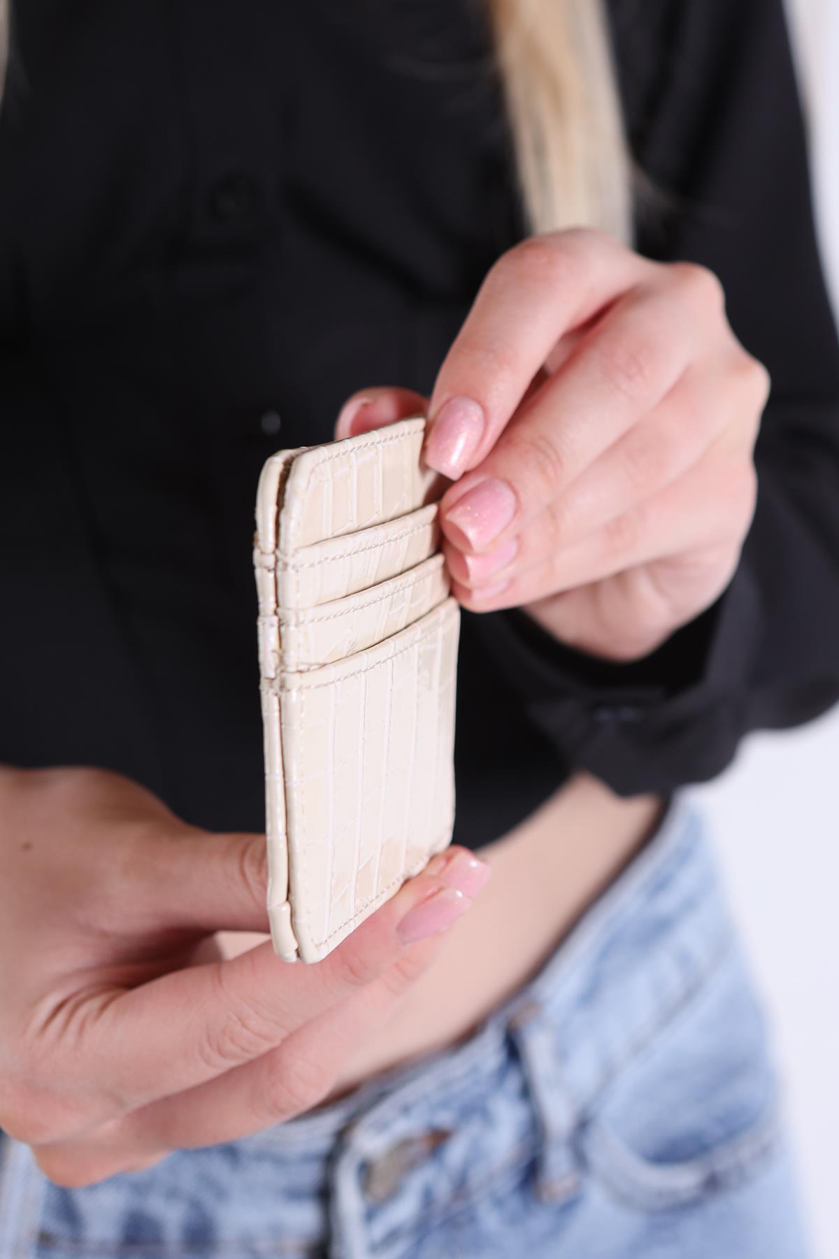 028 Kartlık Cüzdan Krem - RAYS