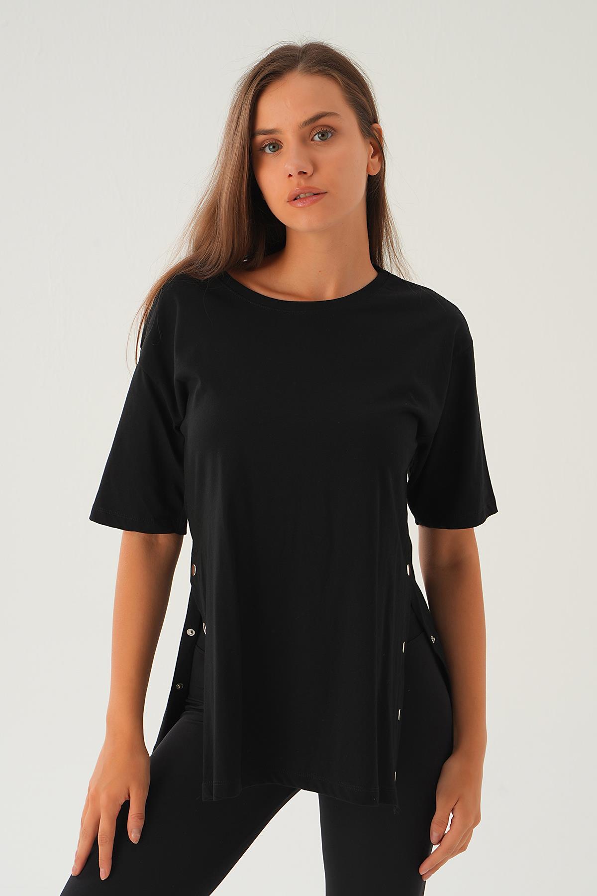 066 Yanları Çıtçıtlı Süprem Tişört Siyah 