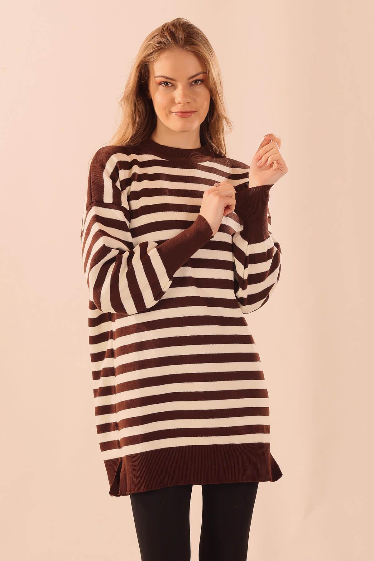 075 Bisiklet Yaka Yırtmaç Detay Tunik Acı Kahve 