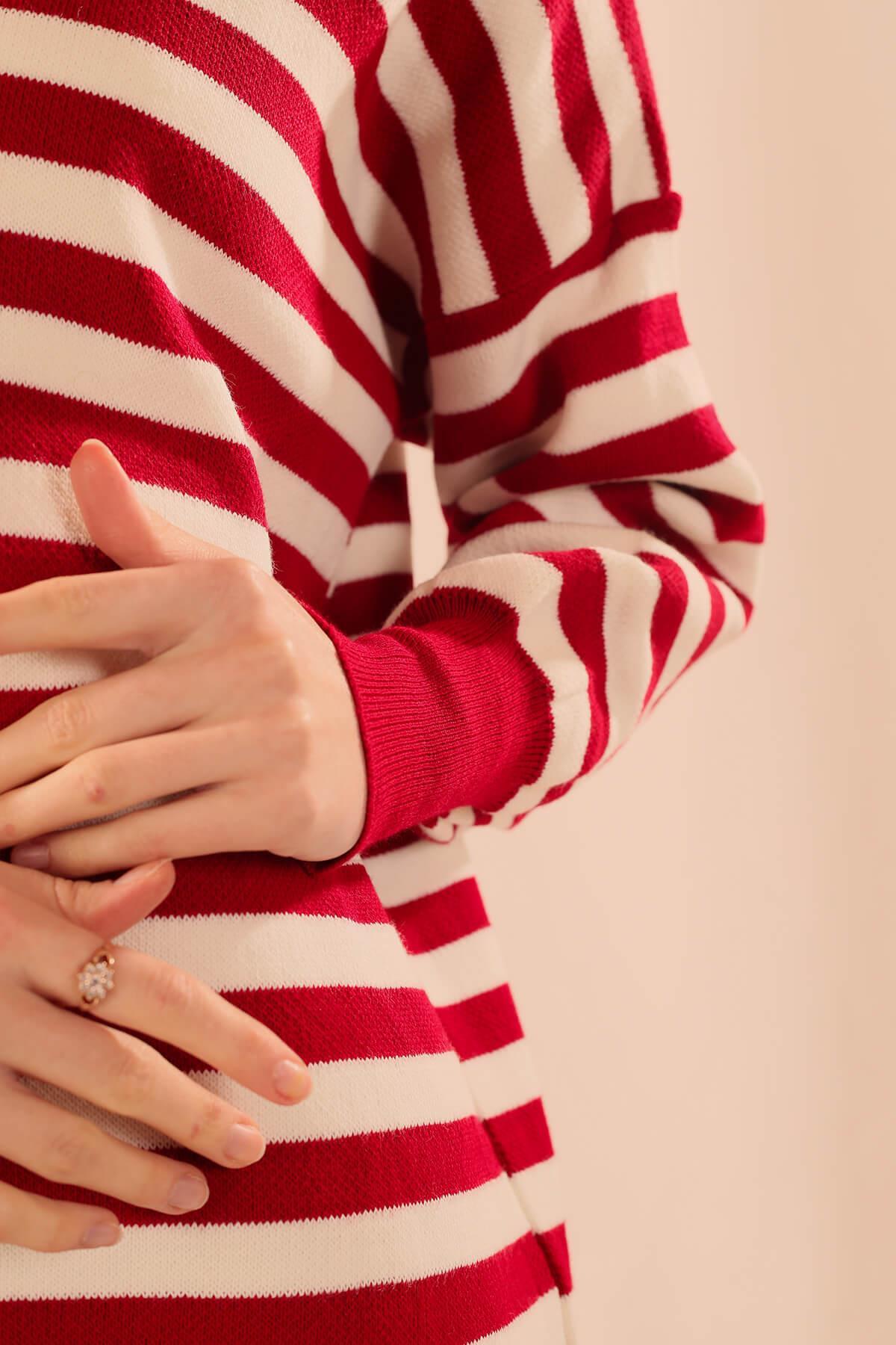 Kırmızı Bisiklet Yaka Yırtmaç Detay Kazak 075 - 7