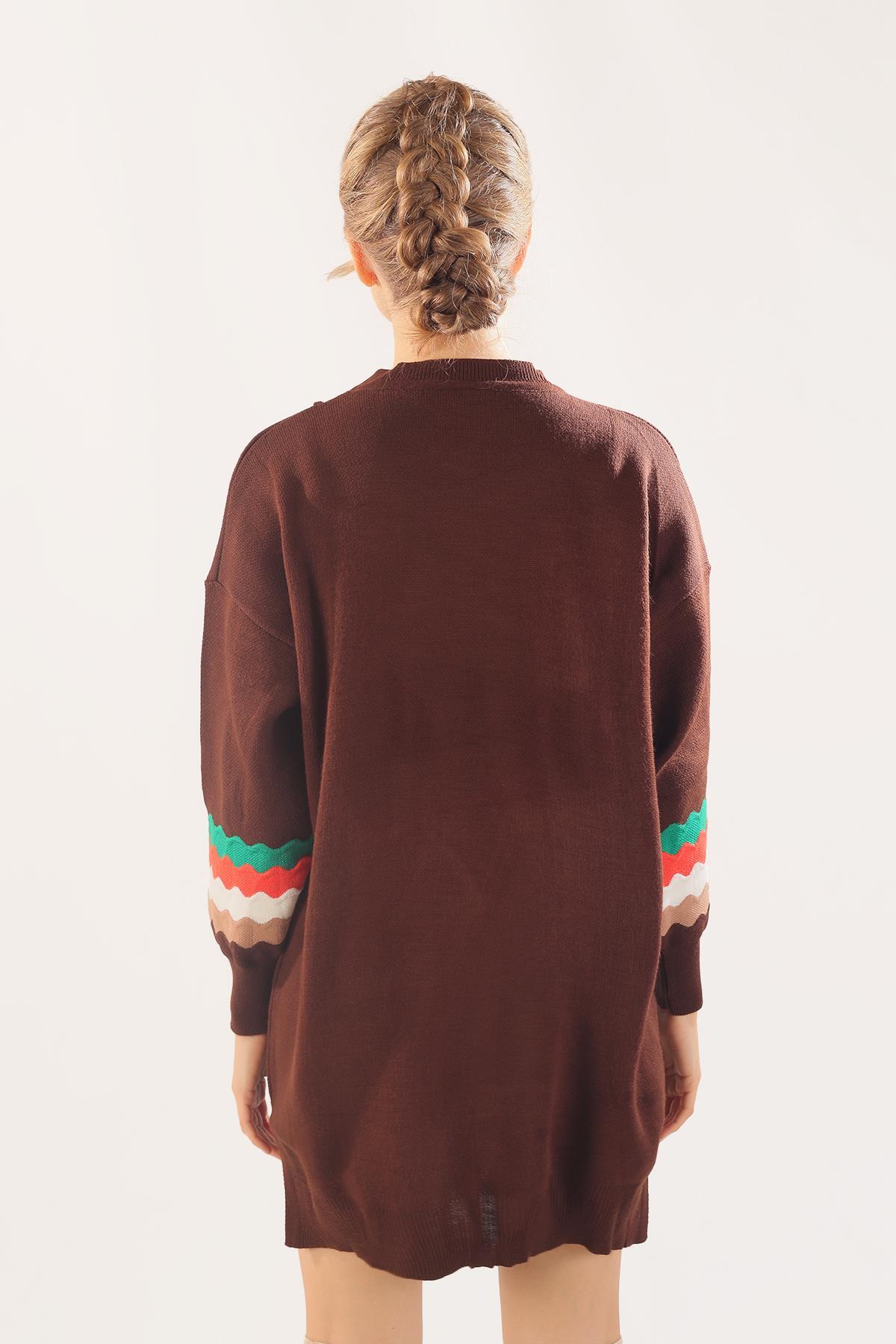 090 Kolye Detay Kol Renkli Tunik Acı Kahve - 5