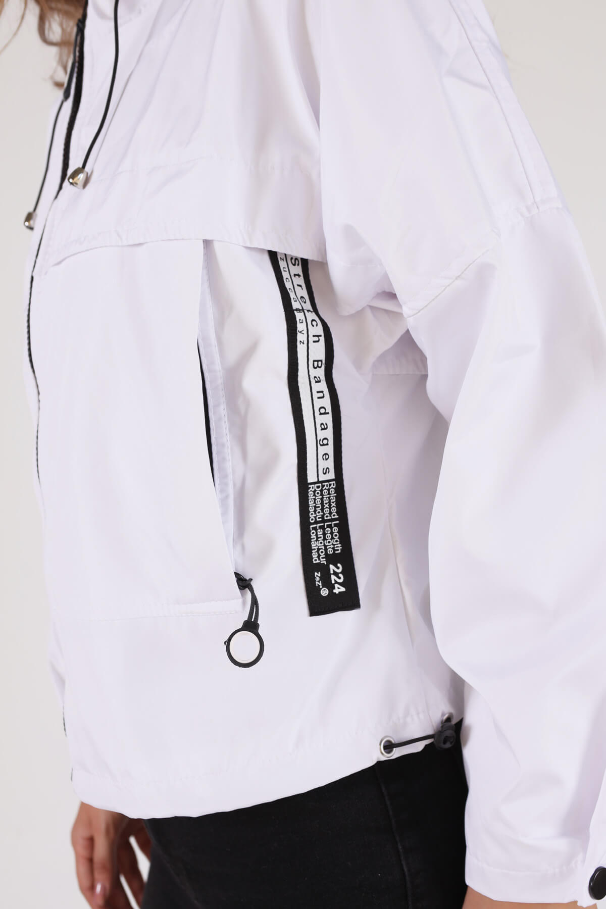Beyaz Kapüşonlu Cep Detay Ceket 10012 - 4