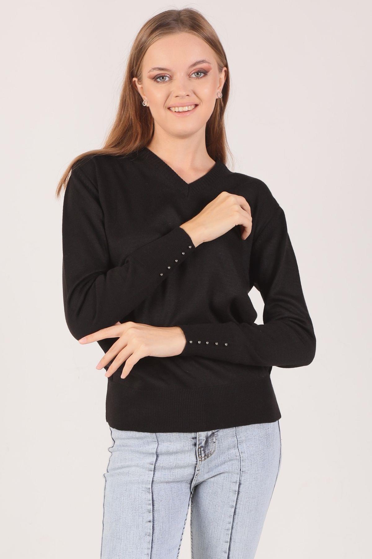 Siyah V Yaka Kazak 1005 