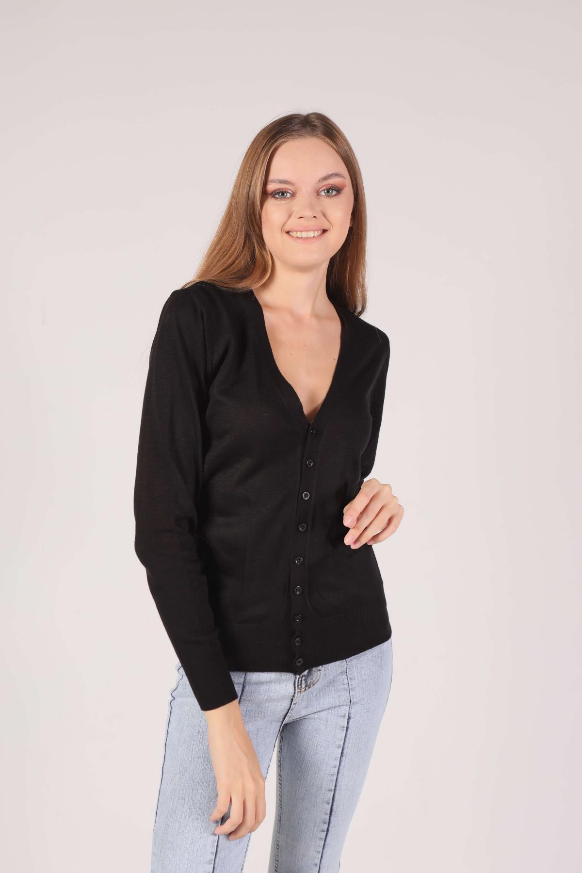 1015 Önü Düğmeli Hırka Siyah 