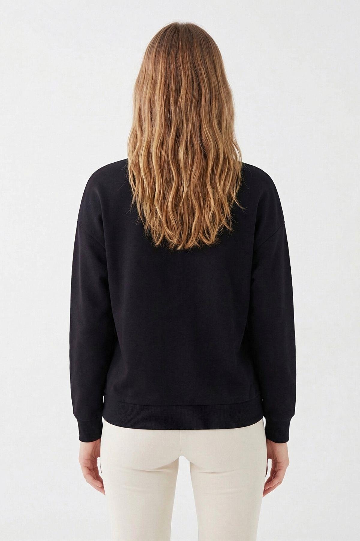 Siyah Göğüs Nakışlı Sweat 1021 - 3