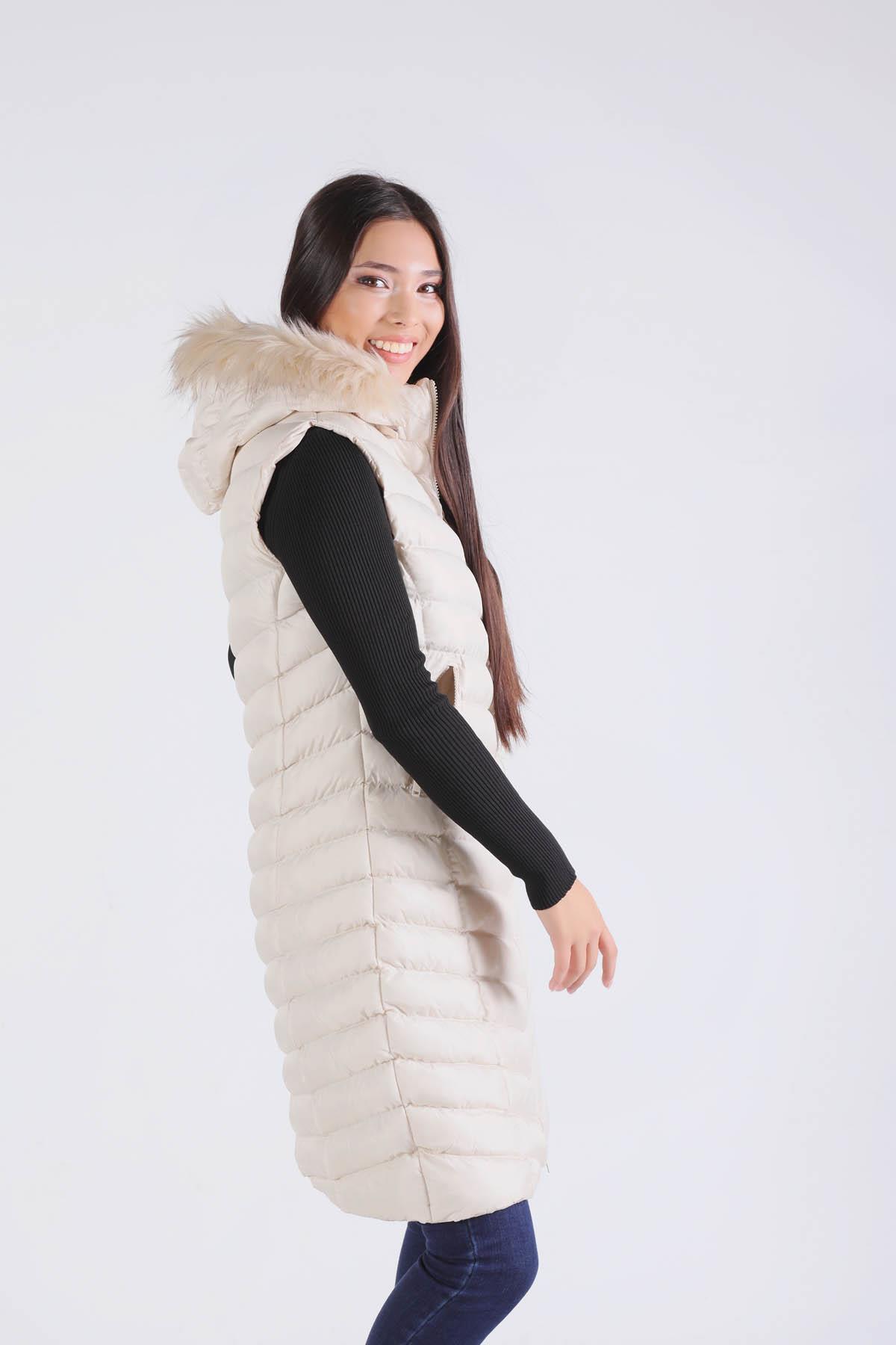 1025 Kapüşonlu Cepli Yelek Bej - 3