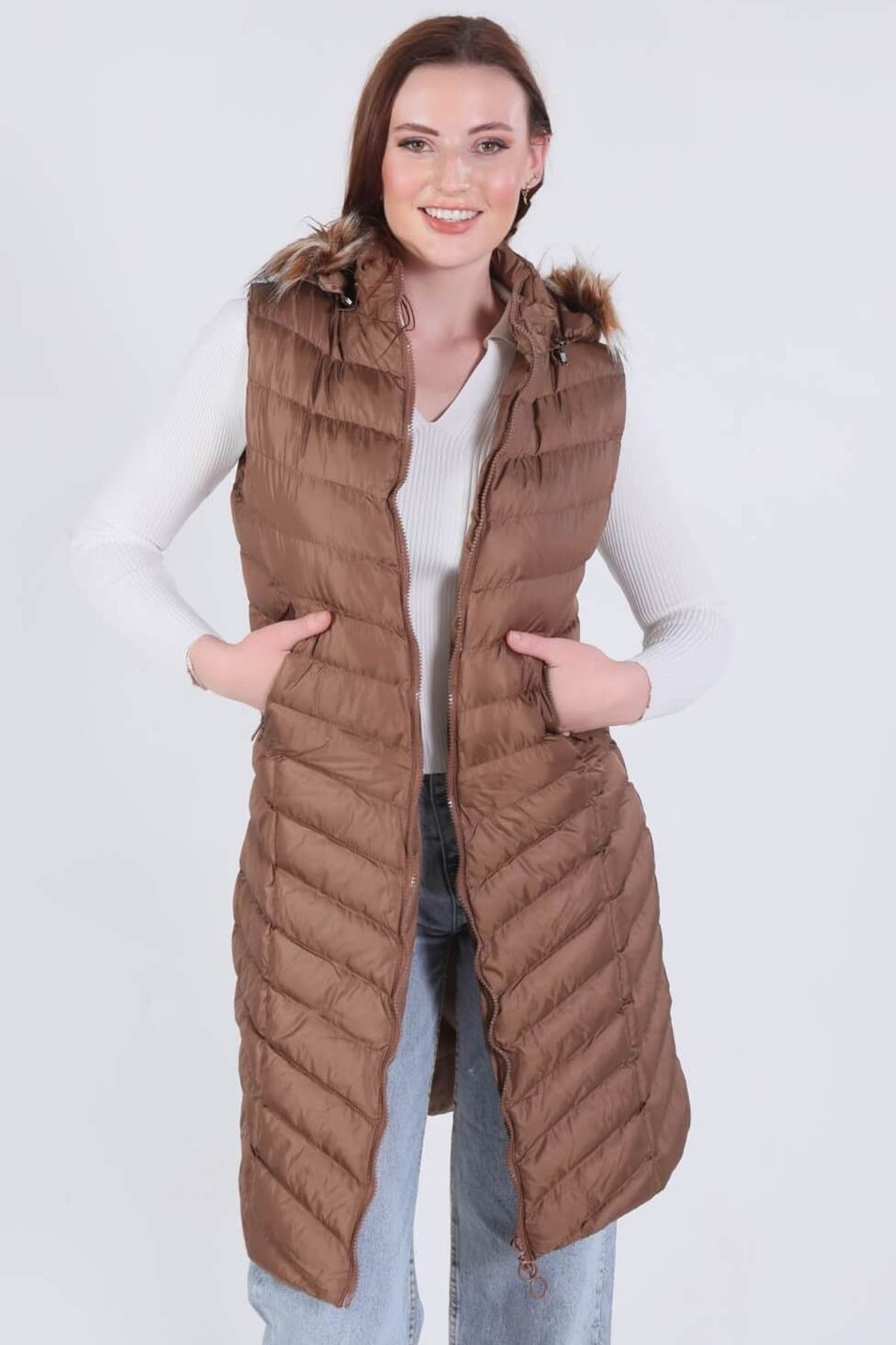 1025 Kapüşonlu Cepli Yelek Taba - 1