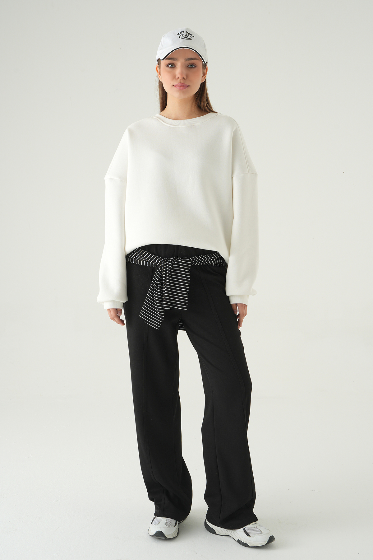Bisiklet Yaka Sweat 1029 Beyaz - RAYS