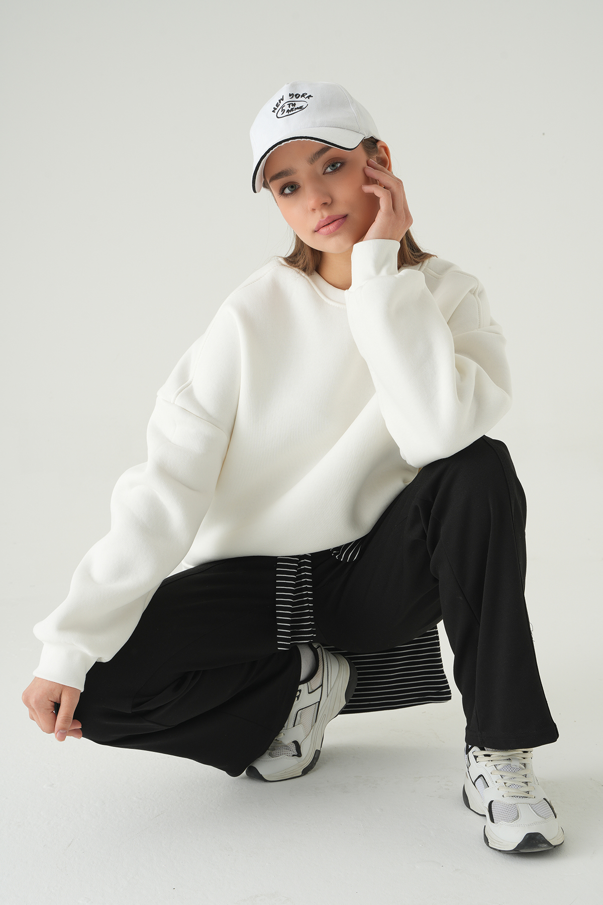 1029 Bisiklet Yaka Sweat Beyaz - 6