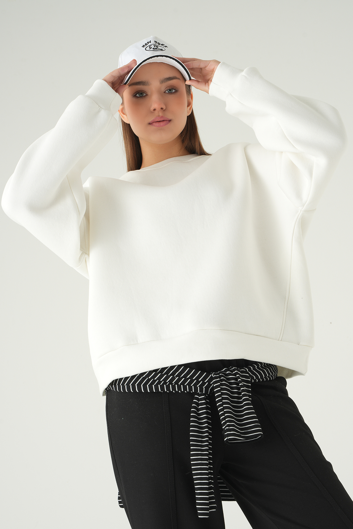 1029 Bisiklet Yaka Sweat Beyaz - 7