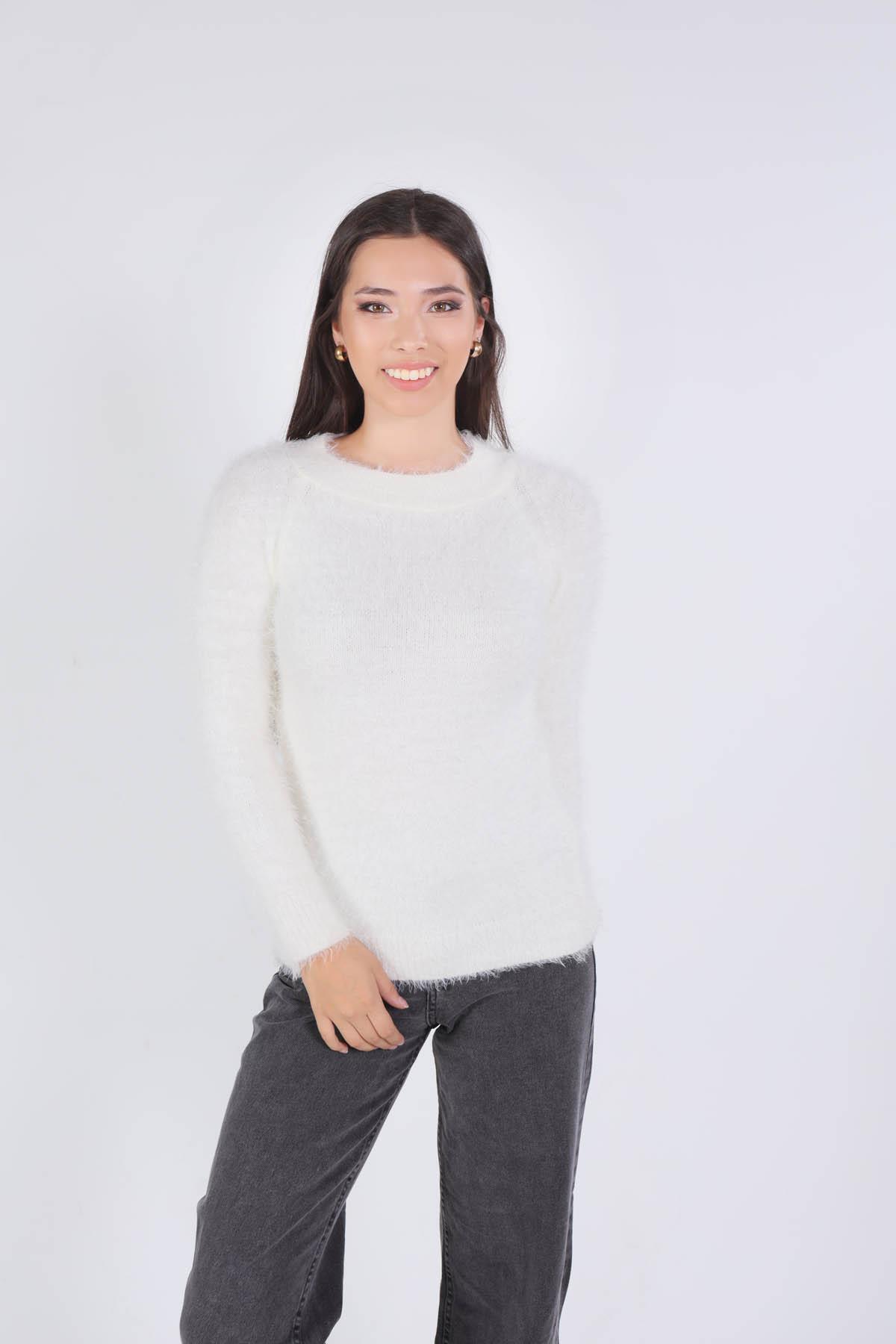 1055 Yumoş Kazak Ekru 