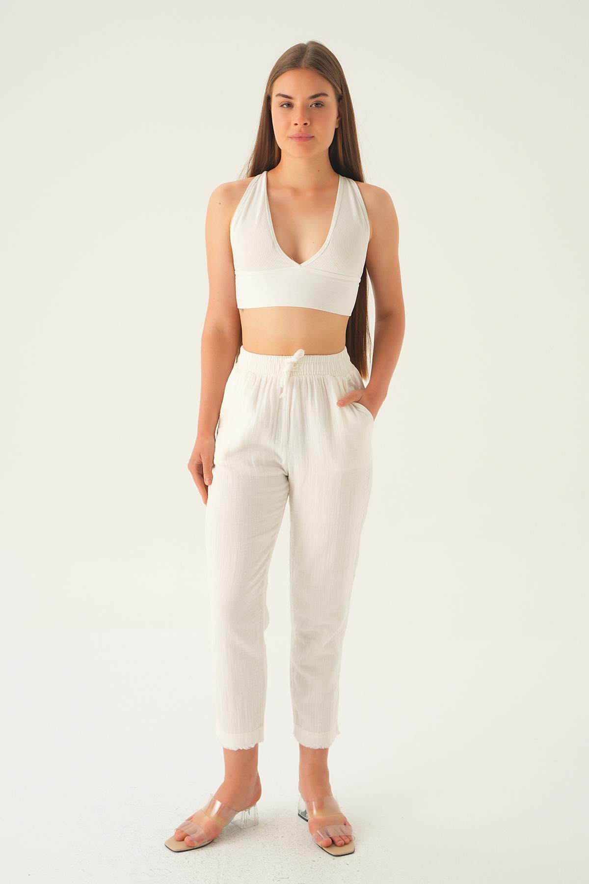 Beyaz Bağcıklı Cepli Pantolon 1067 - 2