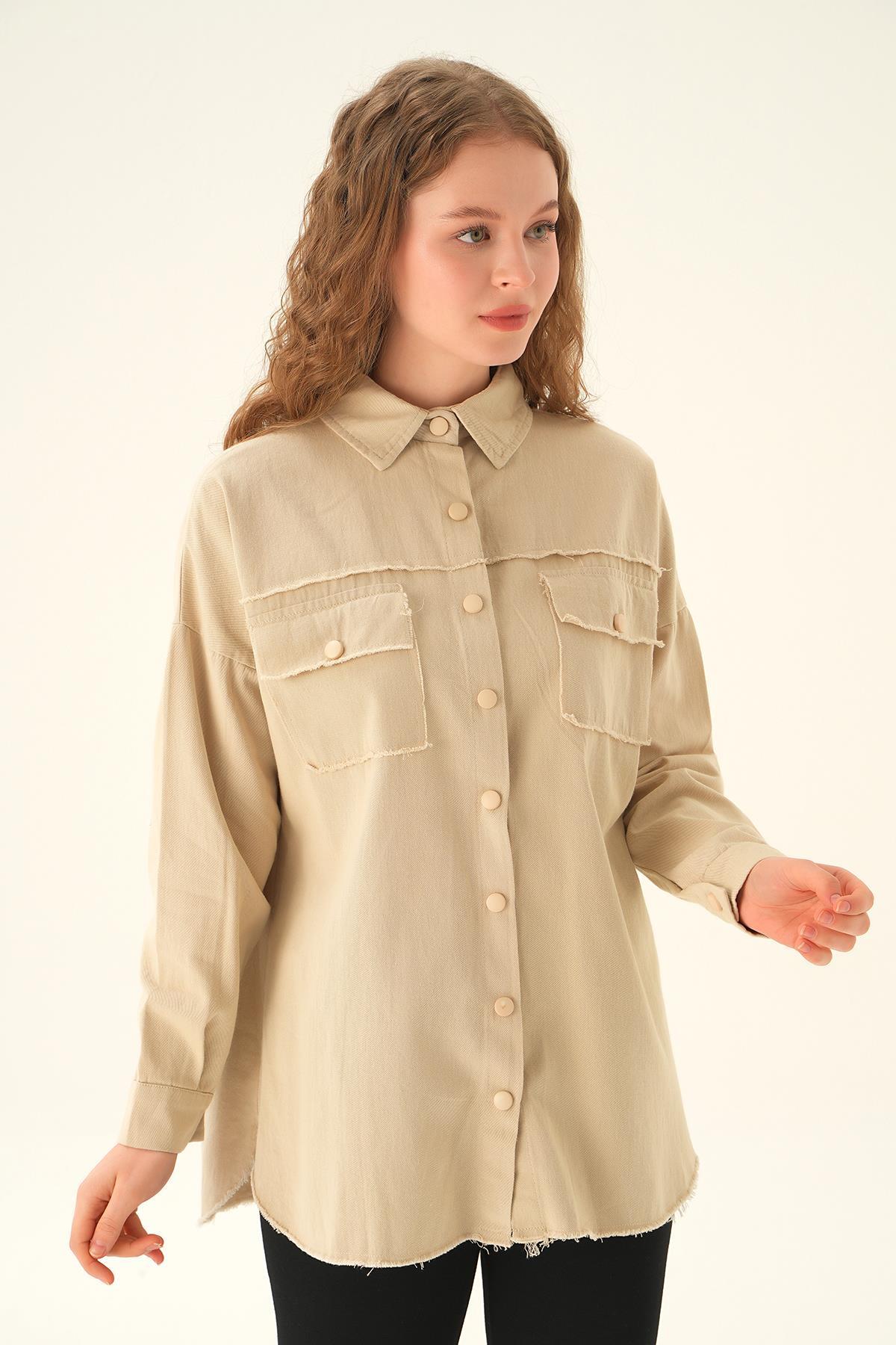 10836 Cep Kapak Detay Uzun Gömlek Bej 