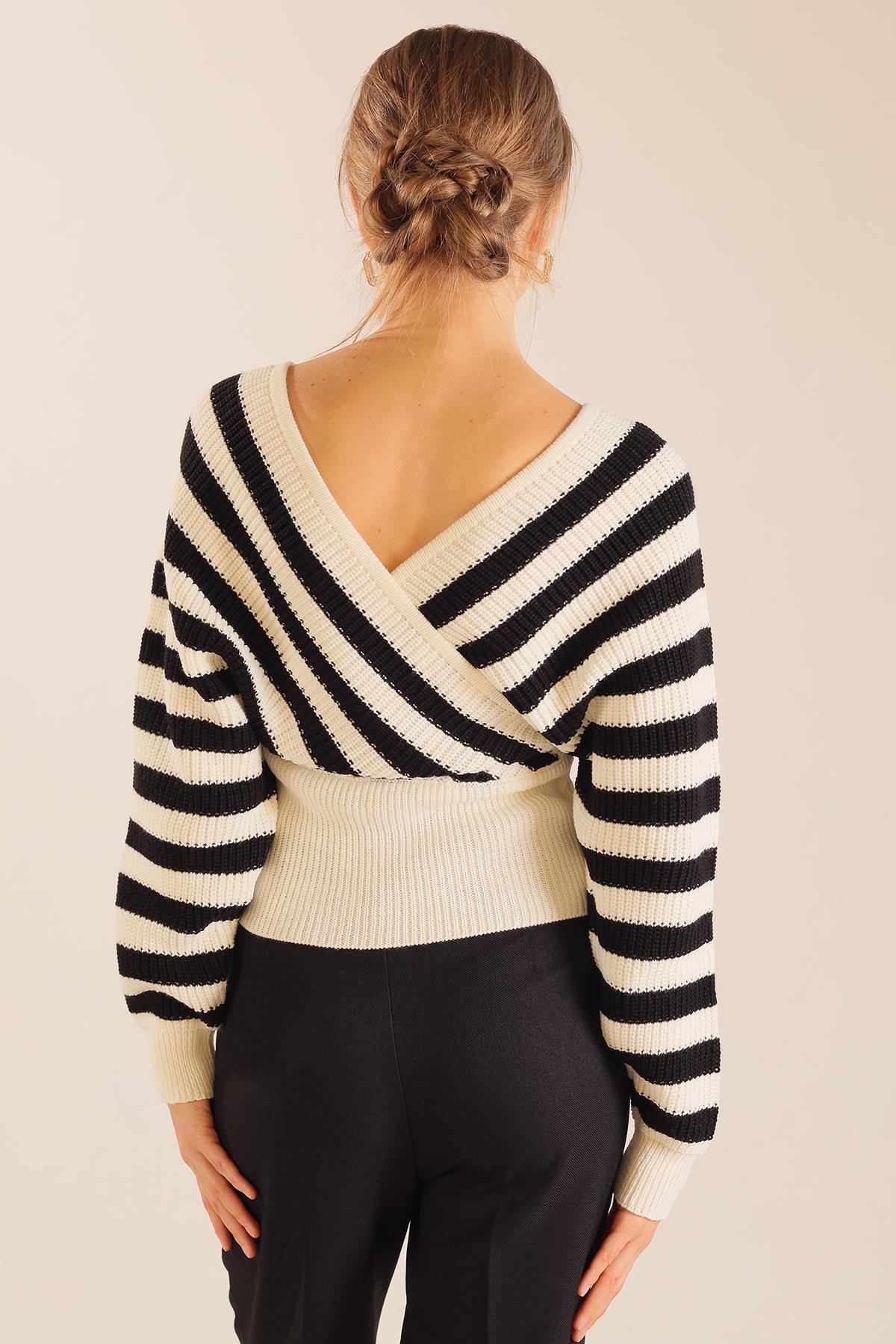 11005 Kruvaze Yaka Çizgili Kazak Ekru-Siyah - 6