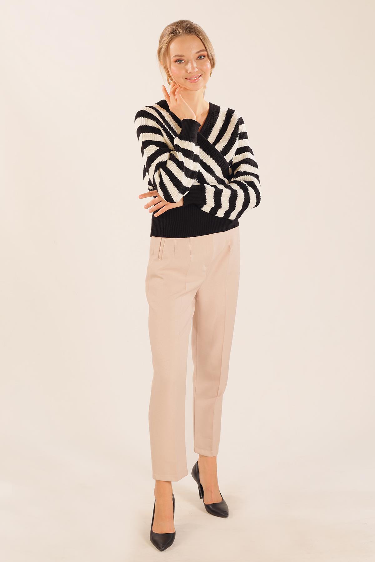 11005 Kruvaze Yaka Çizgili Kazak Siyah-Ekru - 3