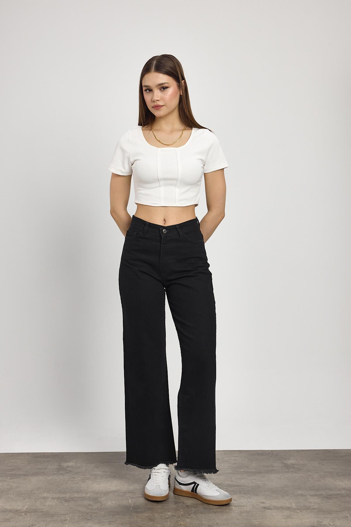 11020 Paça Püskül Detay Jean Siyah 