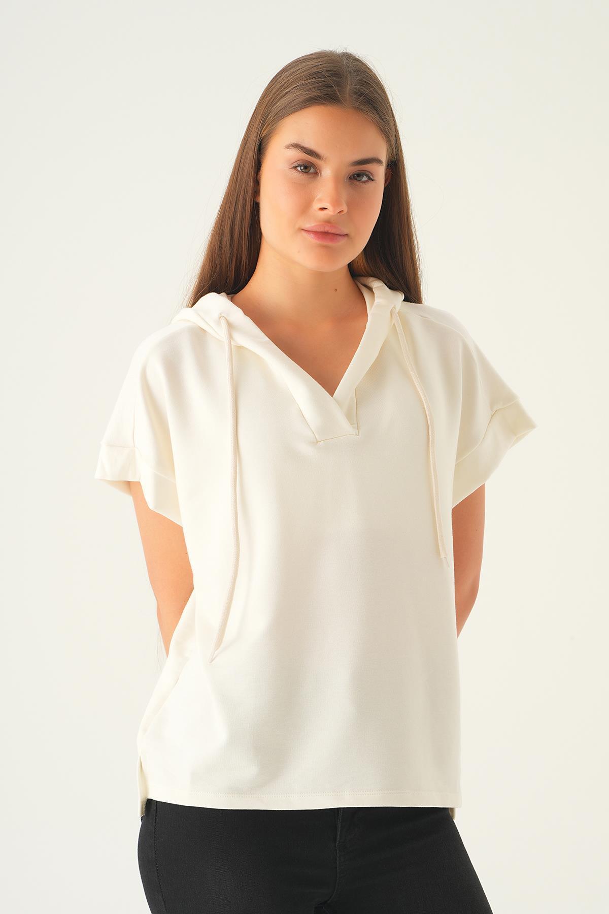 Krem Kapüşonlu Kısa Kol Tişört 1112 - 4