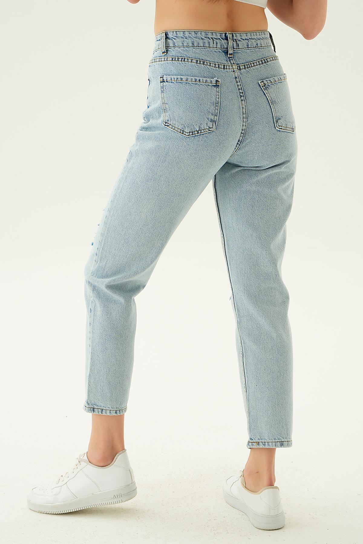 Yırtık Detaylı Mom Jean 11123 Buz - RAYS