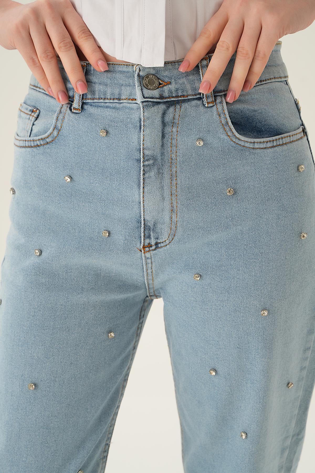 Buz Taş Detay Mom Jean 11132 - 6