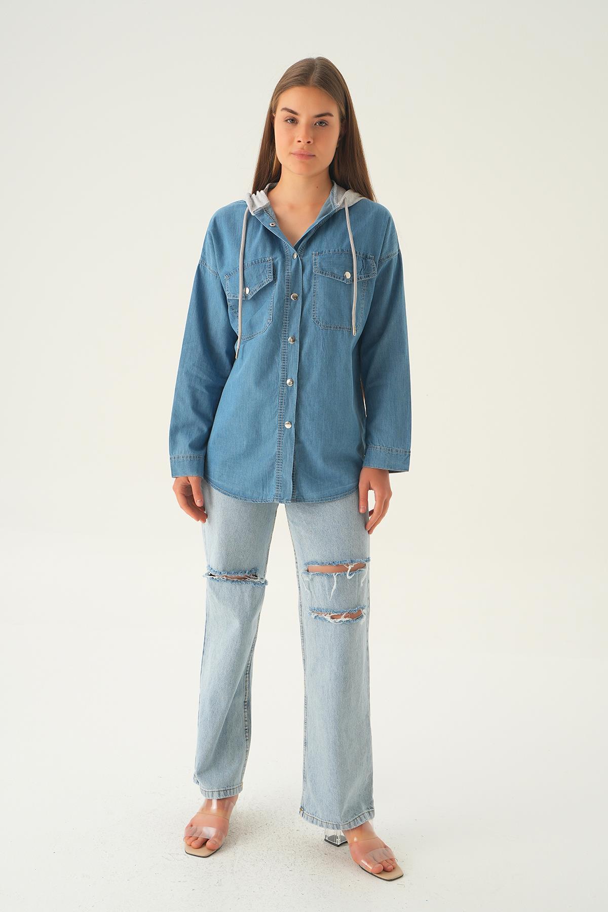 1158 Kapüşonlu Kot Gömlek Açık Mavi 