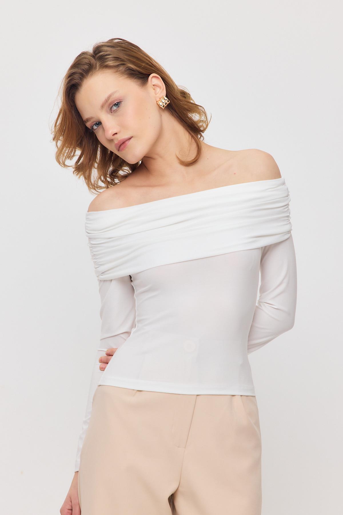 12222 Madonna Yaka Büzgülü Bluz Ekru - 2