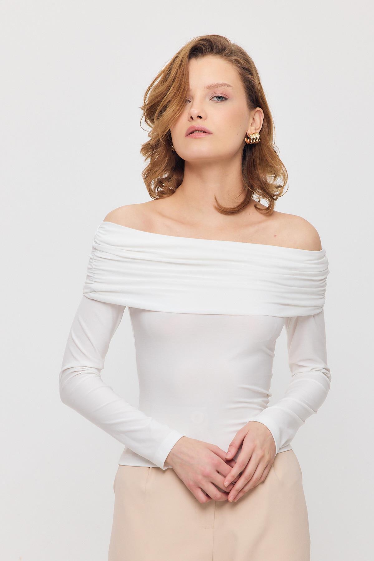12222 Madonna Yaka Büzgülü Bluz Ekru - 6