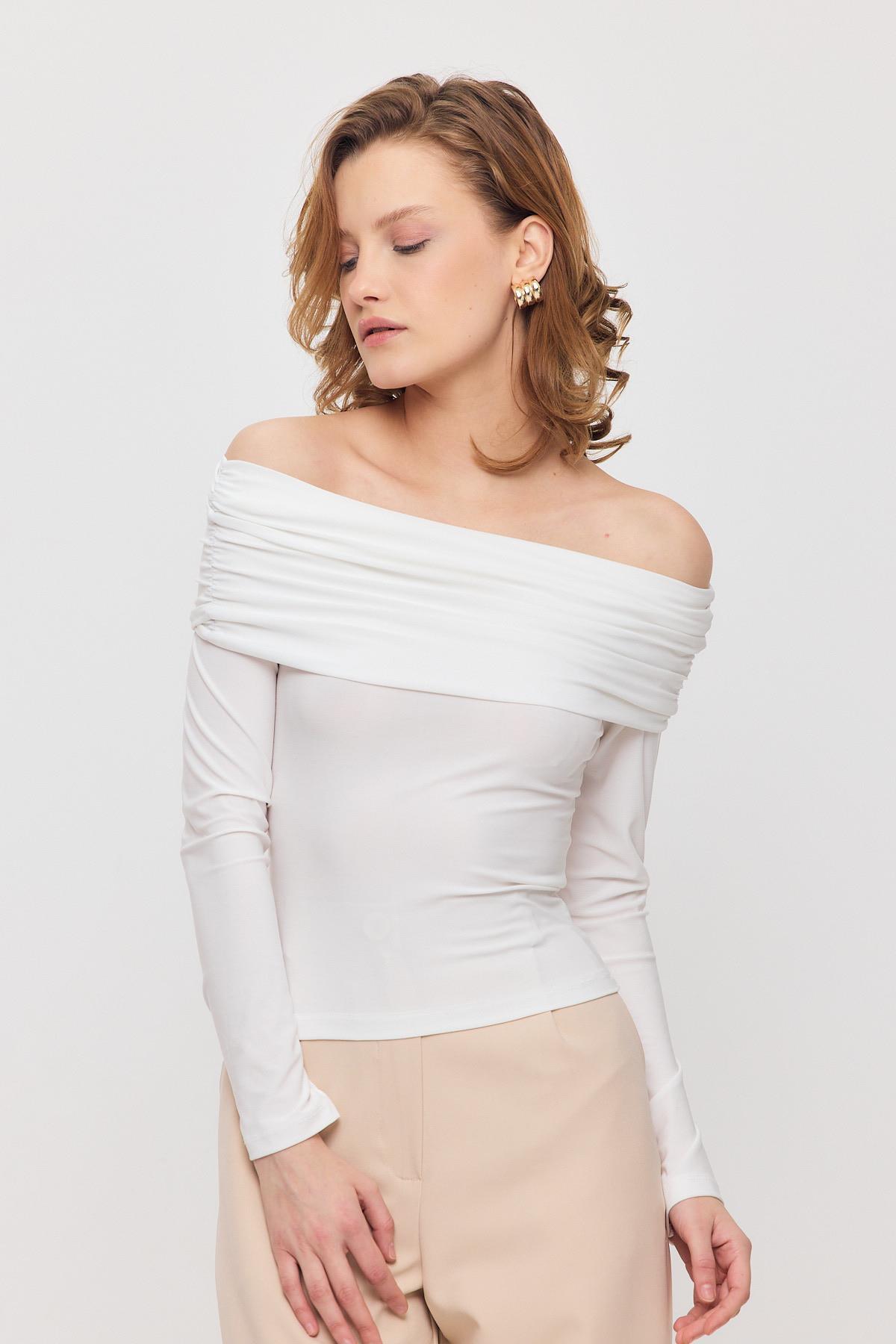 12222 Madonna Yaka Büzgülü Bluz Ekru - 8
