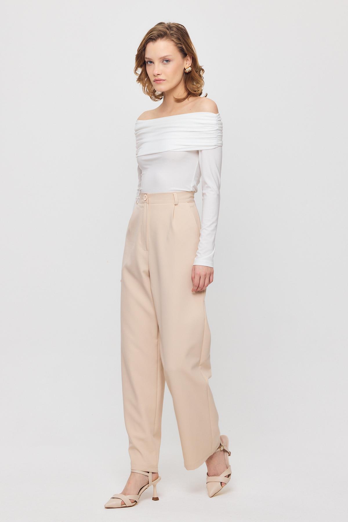 Ekru Madonna Yaka Büzgülü Bluz 12222 - 3