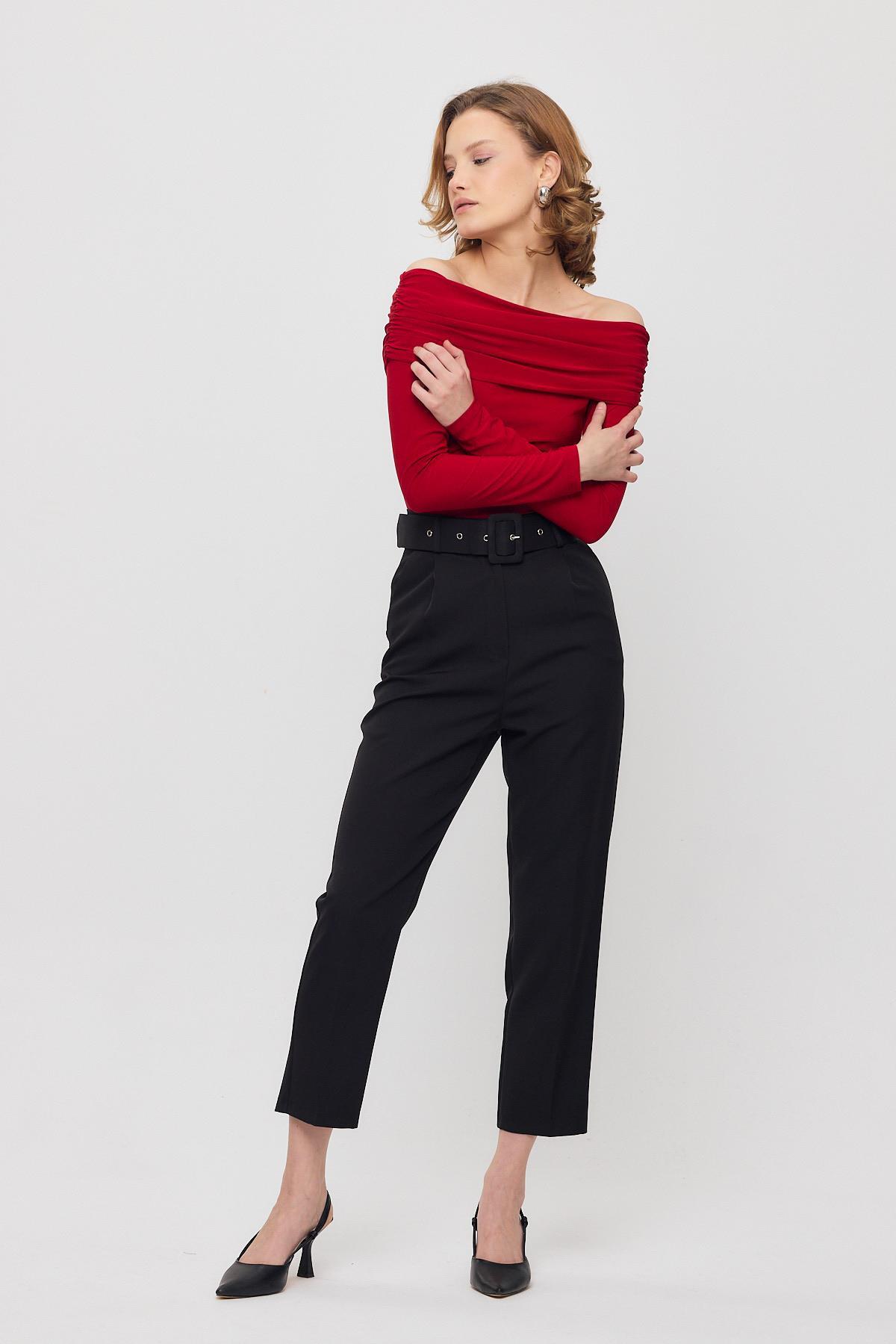 Kırmızı Madonna Yaka Büzgülü Bluz 12222 - 3