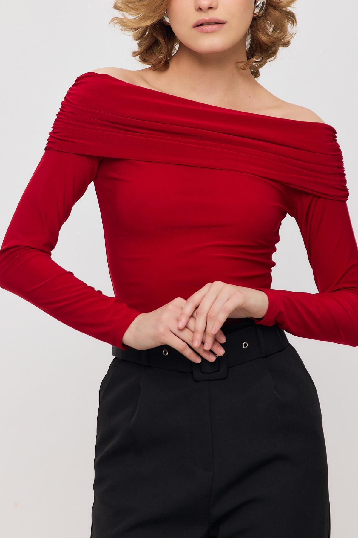Kırmızı Madonna Yaka Büzgülü Bluz 12222 - 4