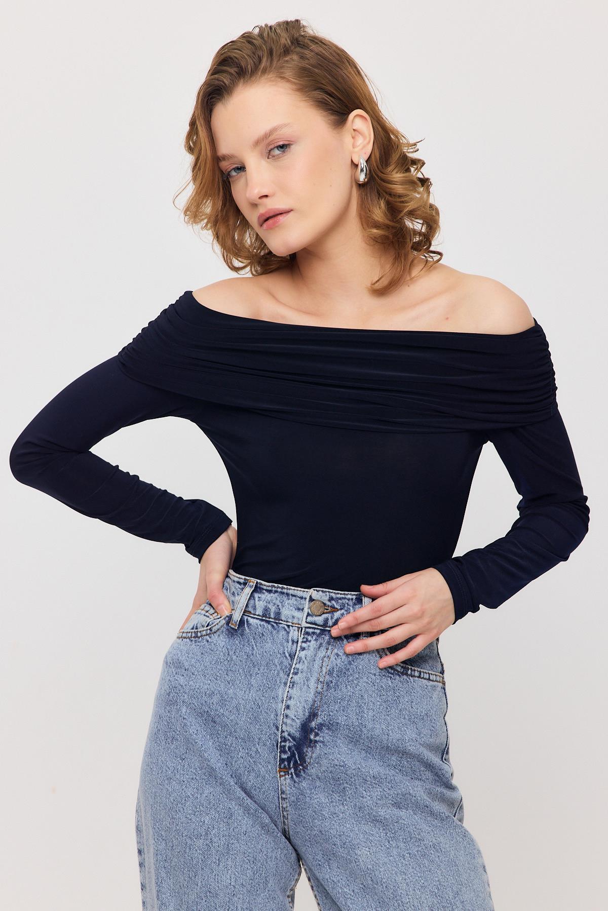 Laci Madonna Yaka Büzgülü Bluz 12222 - 1