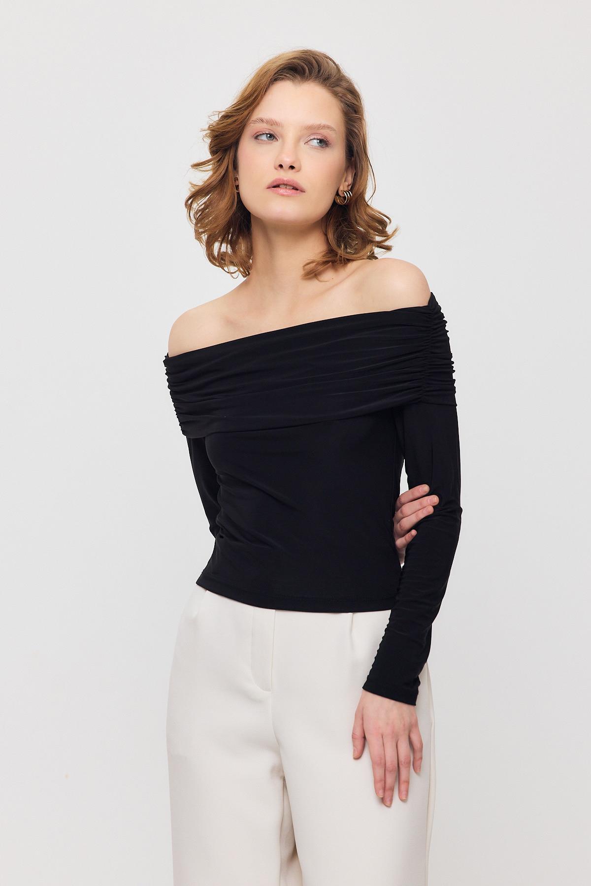 12222 Madonna Yaka Büzgülü Bluz Siyah - 2