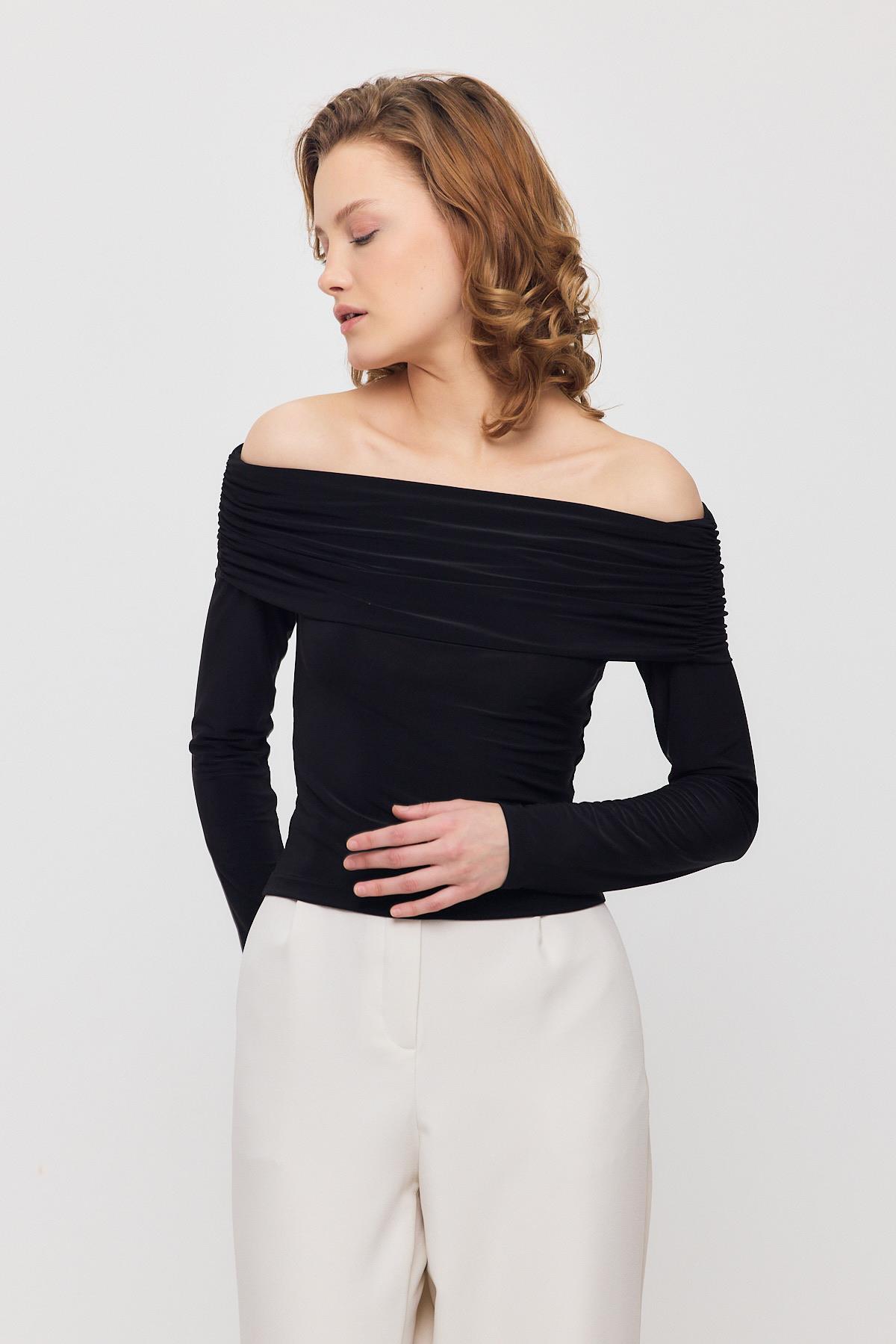 Siyah Madonna Yaka Büzgülü Bluz 12222 - 8