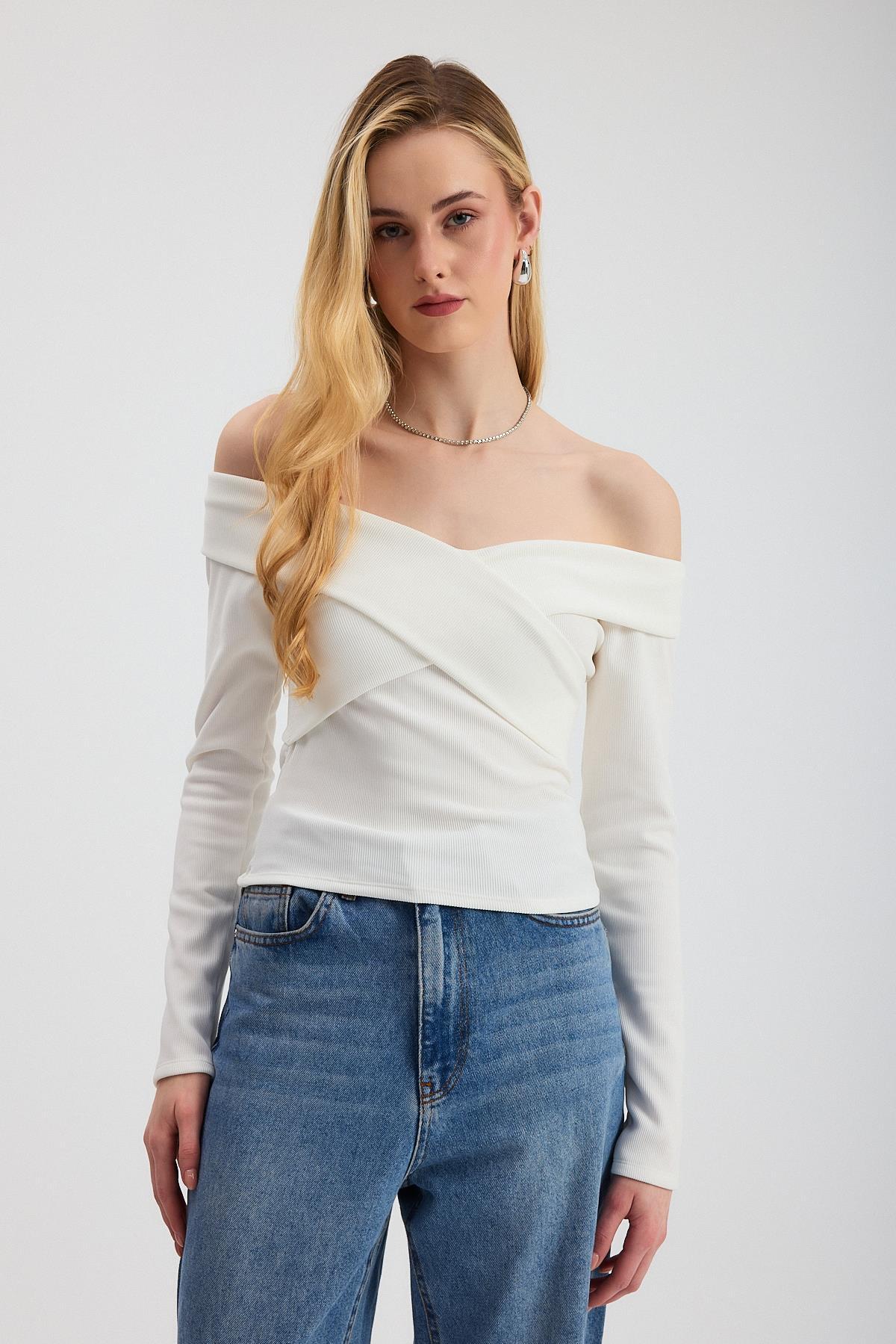 12748 Çapraz Madonna Yaka Bluz Ekru - 5