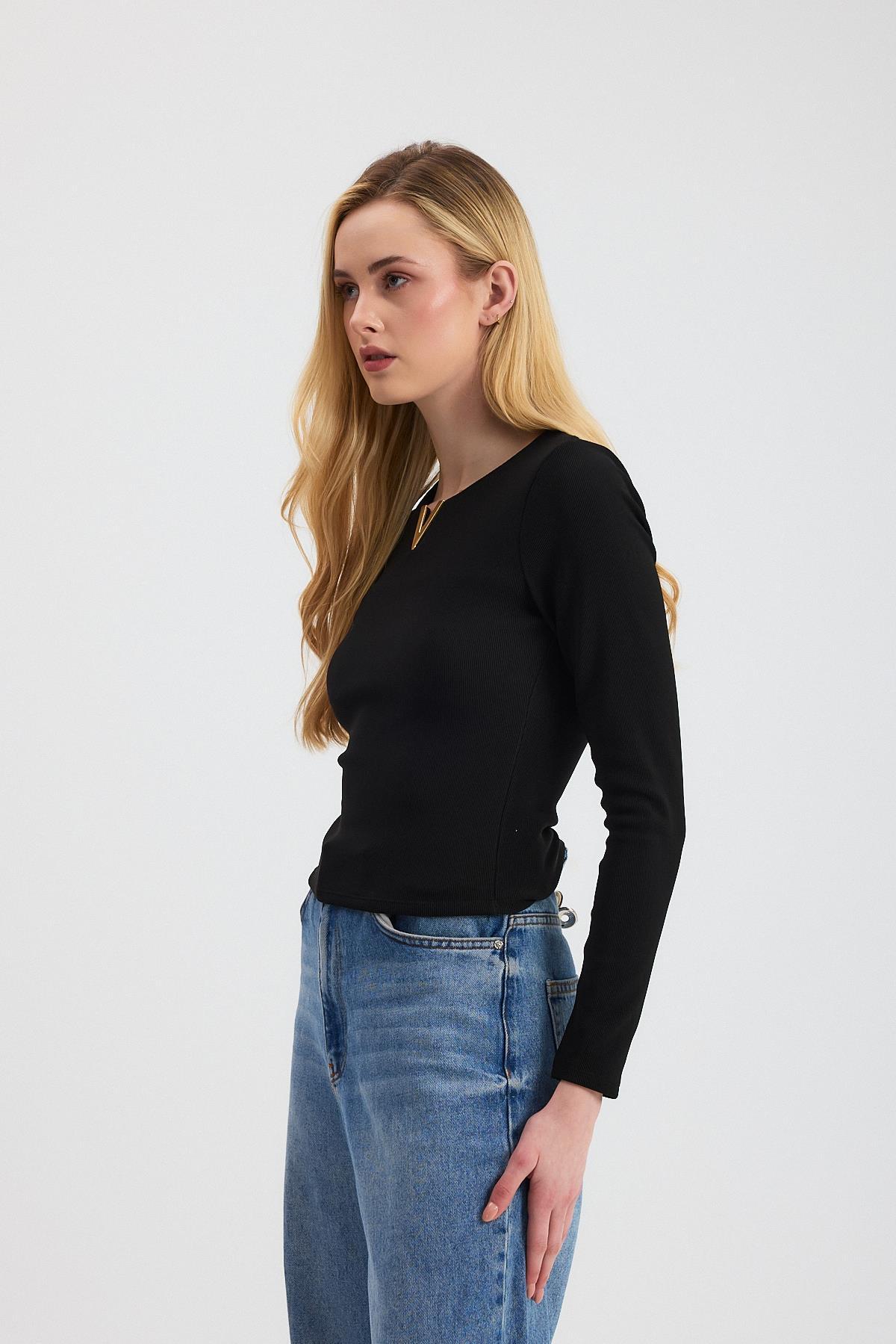 Siyah Yaka V Demir Bluz 13084 - 3