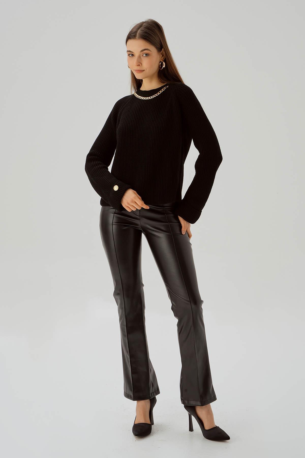 Siyah Kolyeli Kazak 1313 - 2