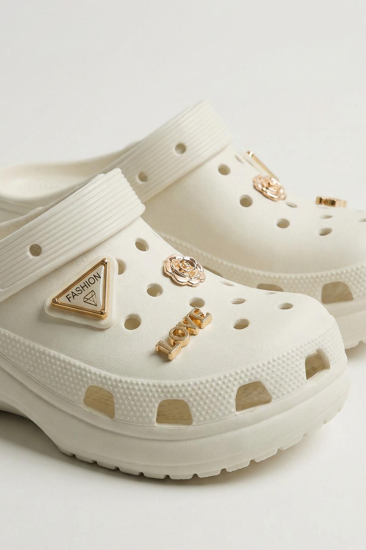 Krem Aksesuarlı Terlik 1315 