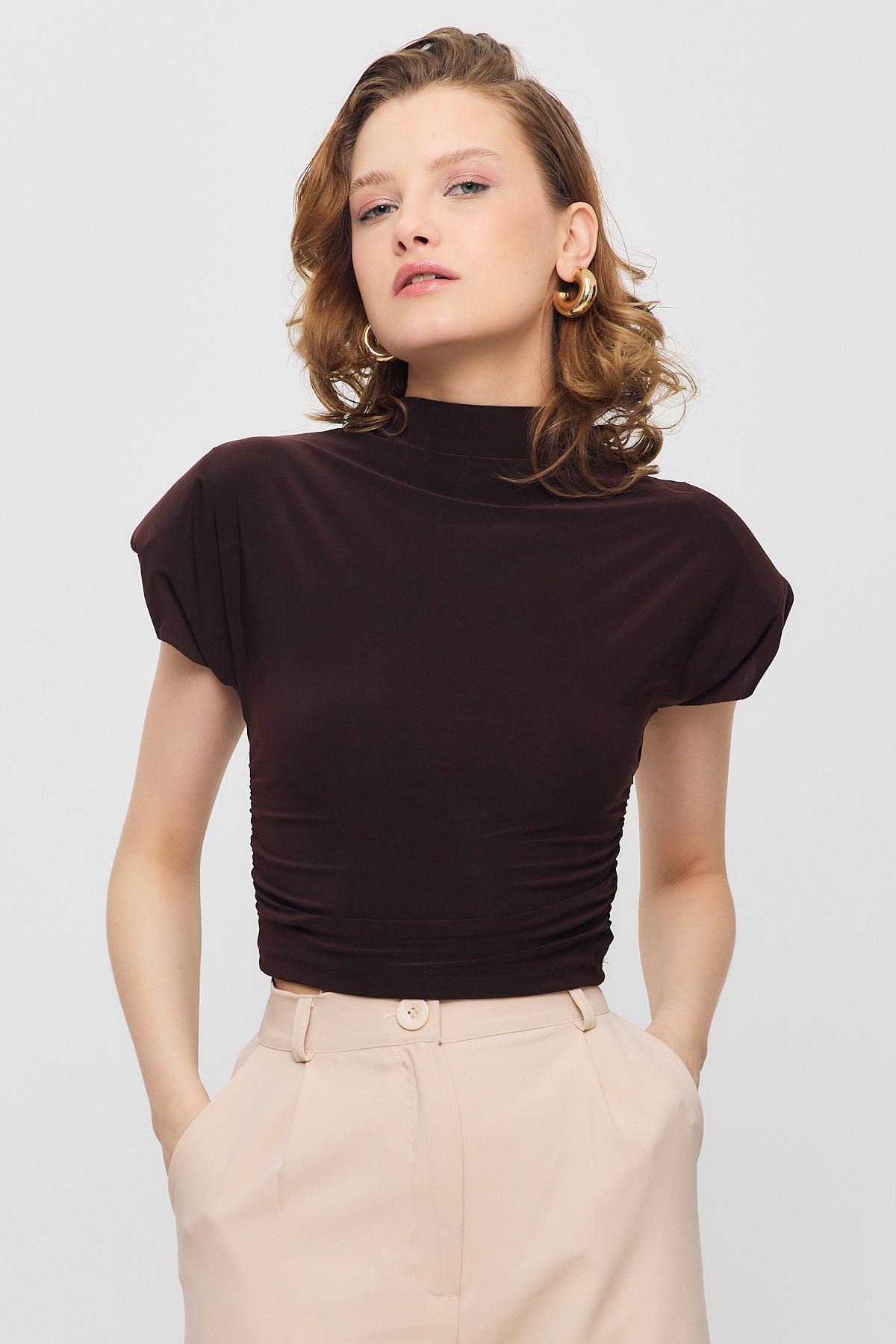 Kahve Vatkalı Kısa Bluz 13185 