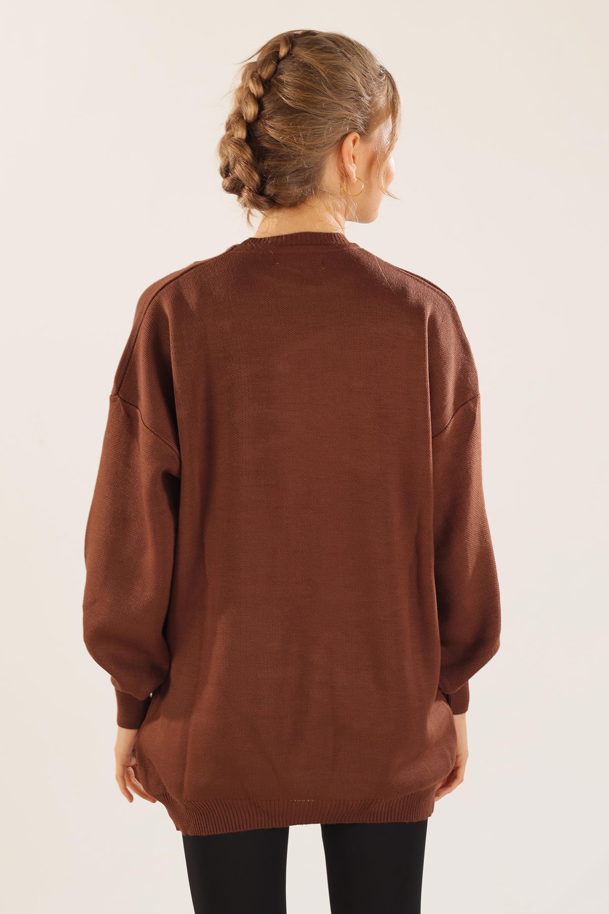 1335 Boncuk İşlemeli Balon Kol Kazak Kahve - 5