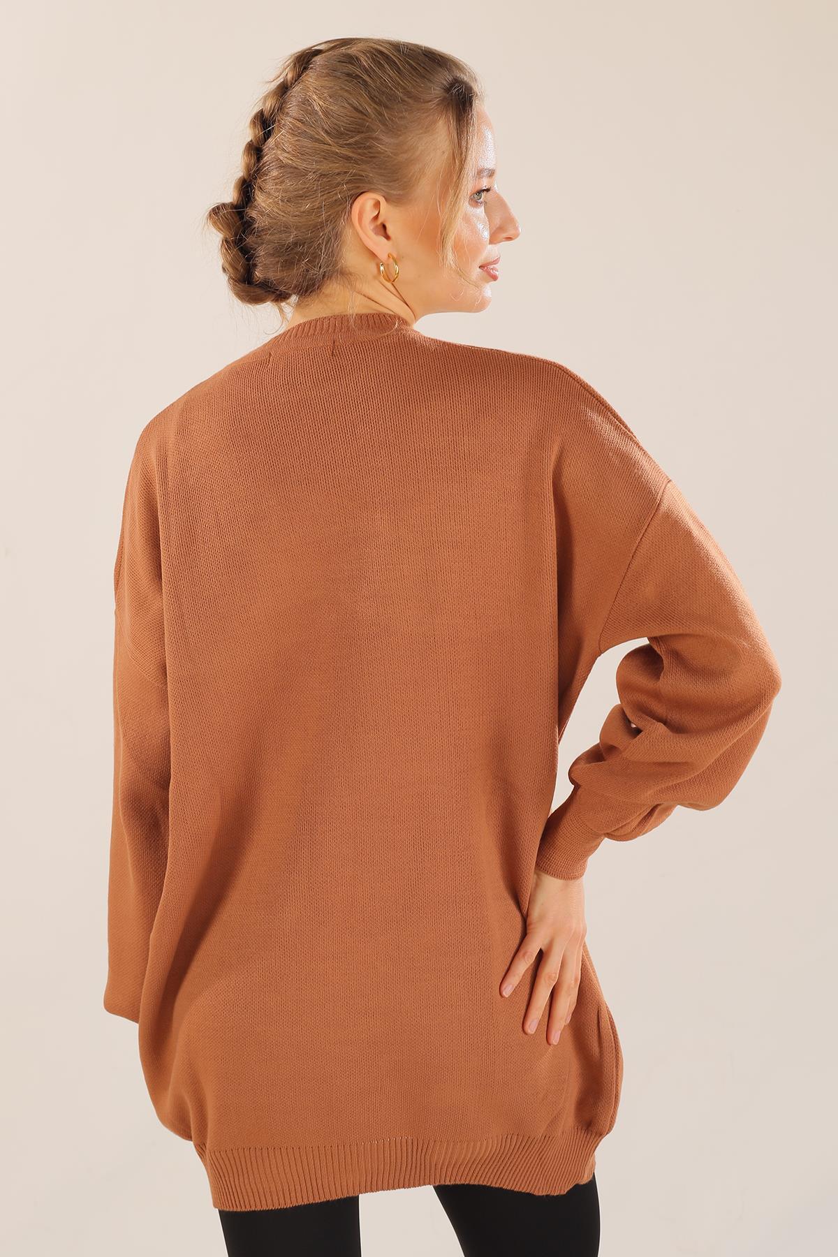 1335 Boncuk İşlemeli Balon Kol Kazak Karamel - 4