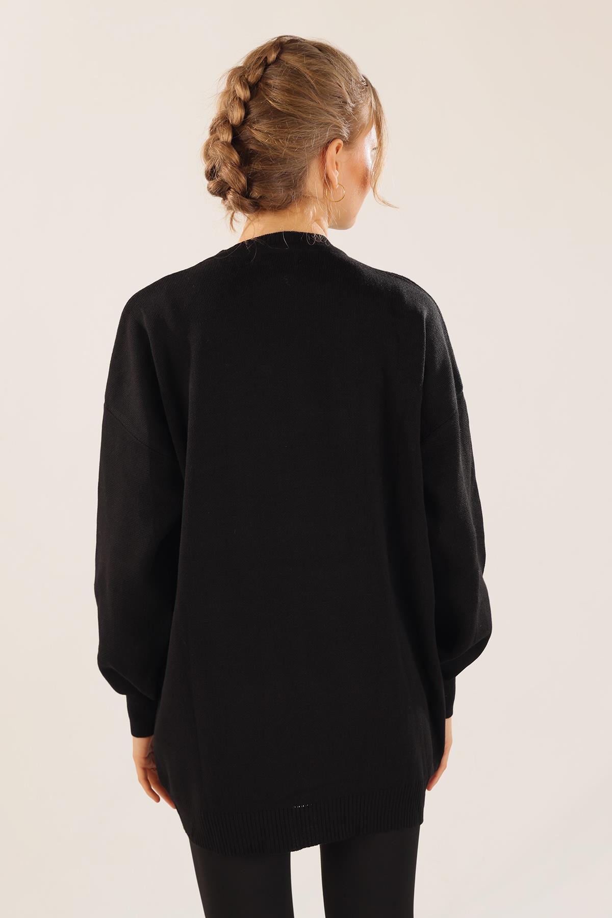 1335 Boncuk İşlemeli Balon Kol Kazak Siyah - 7