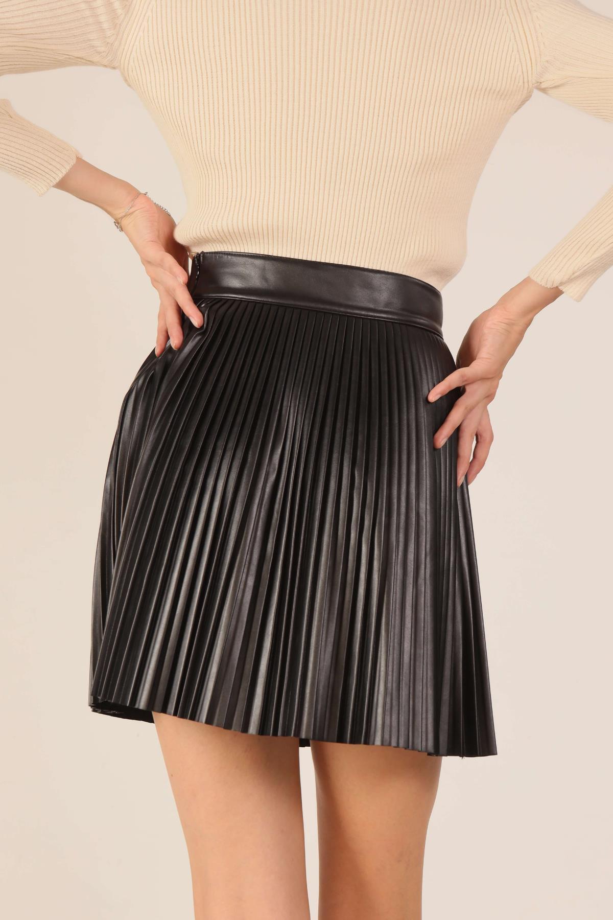 Siyah Pliseli Deri Etek 1335 - 2