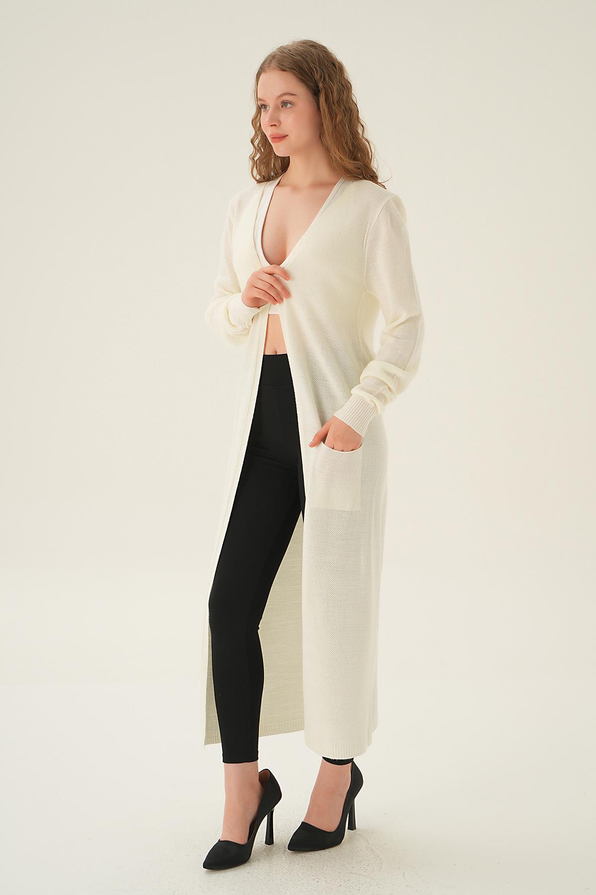 Beyaz Uzun Hırka 135 - 3