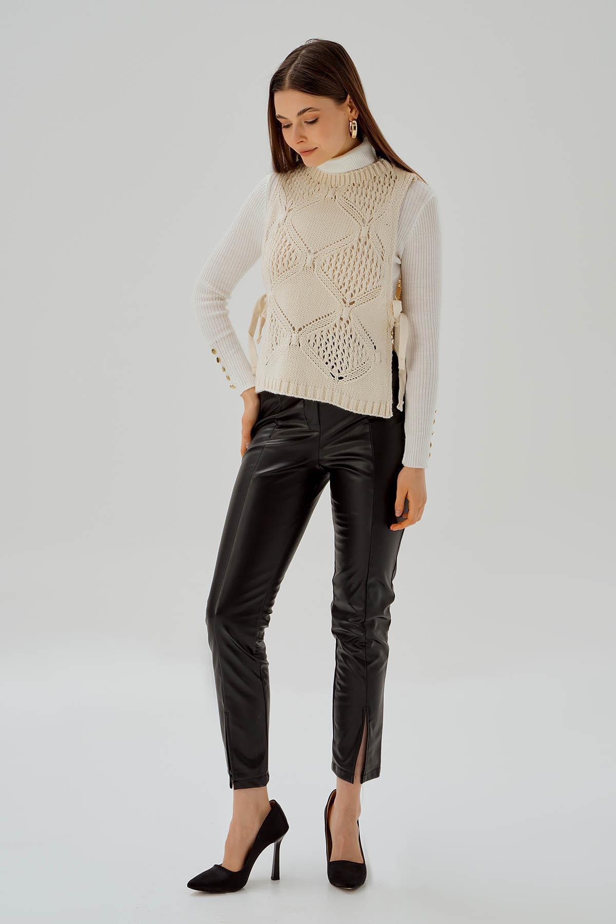 1381 Yan Bağlama Detay Süveter Bej - 2