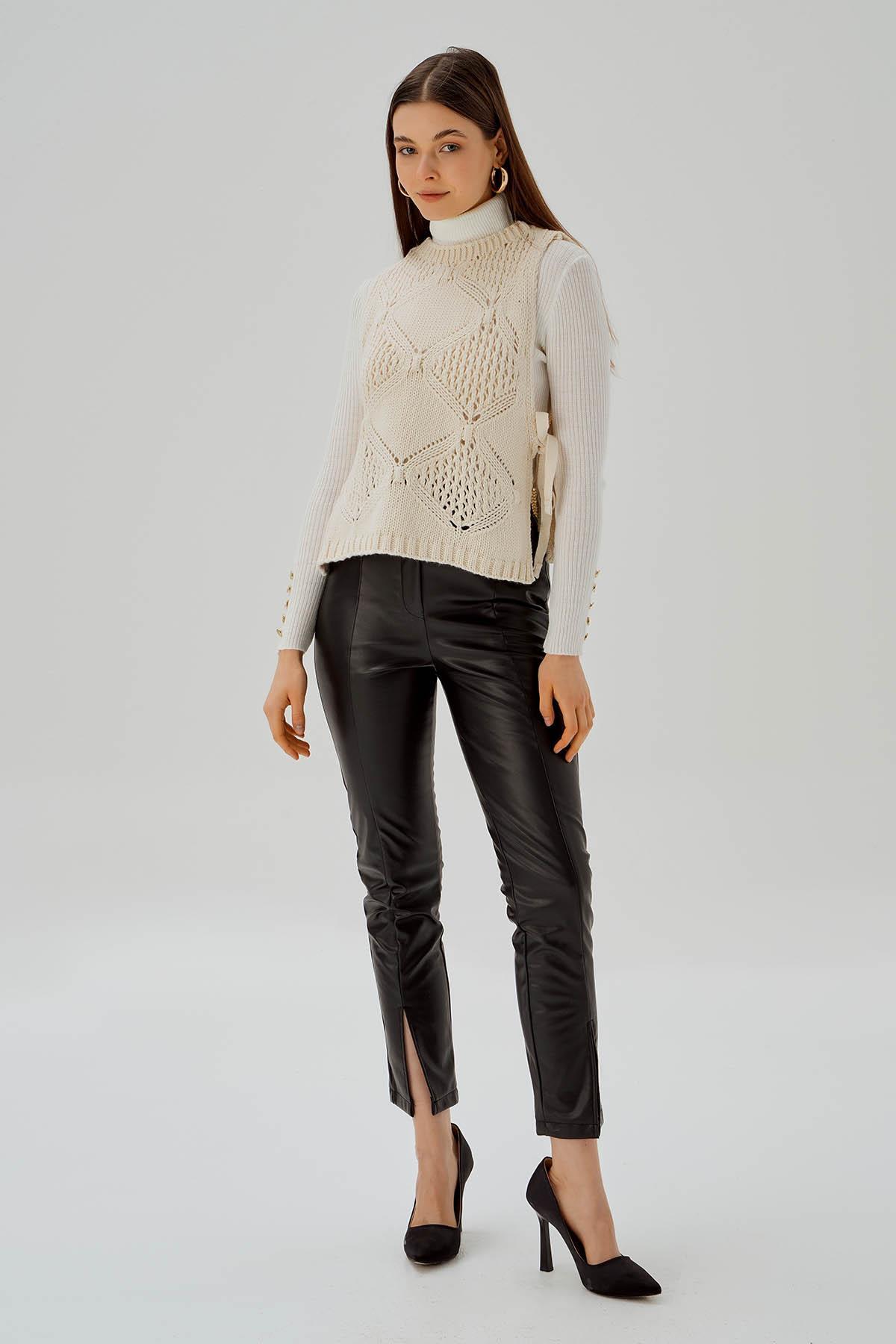 Bej Yan Bağlama Detay Süveter 1381 