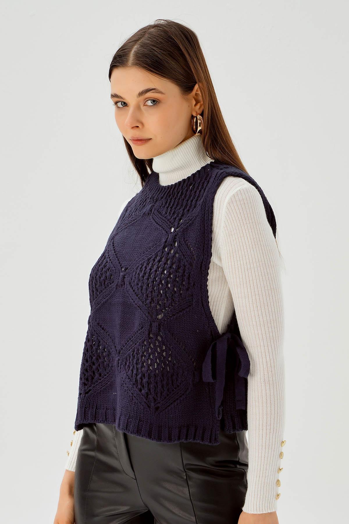 Laci Yan Bağlama Detay Süveter 1381 - 3