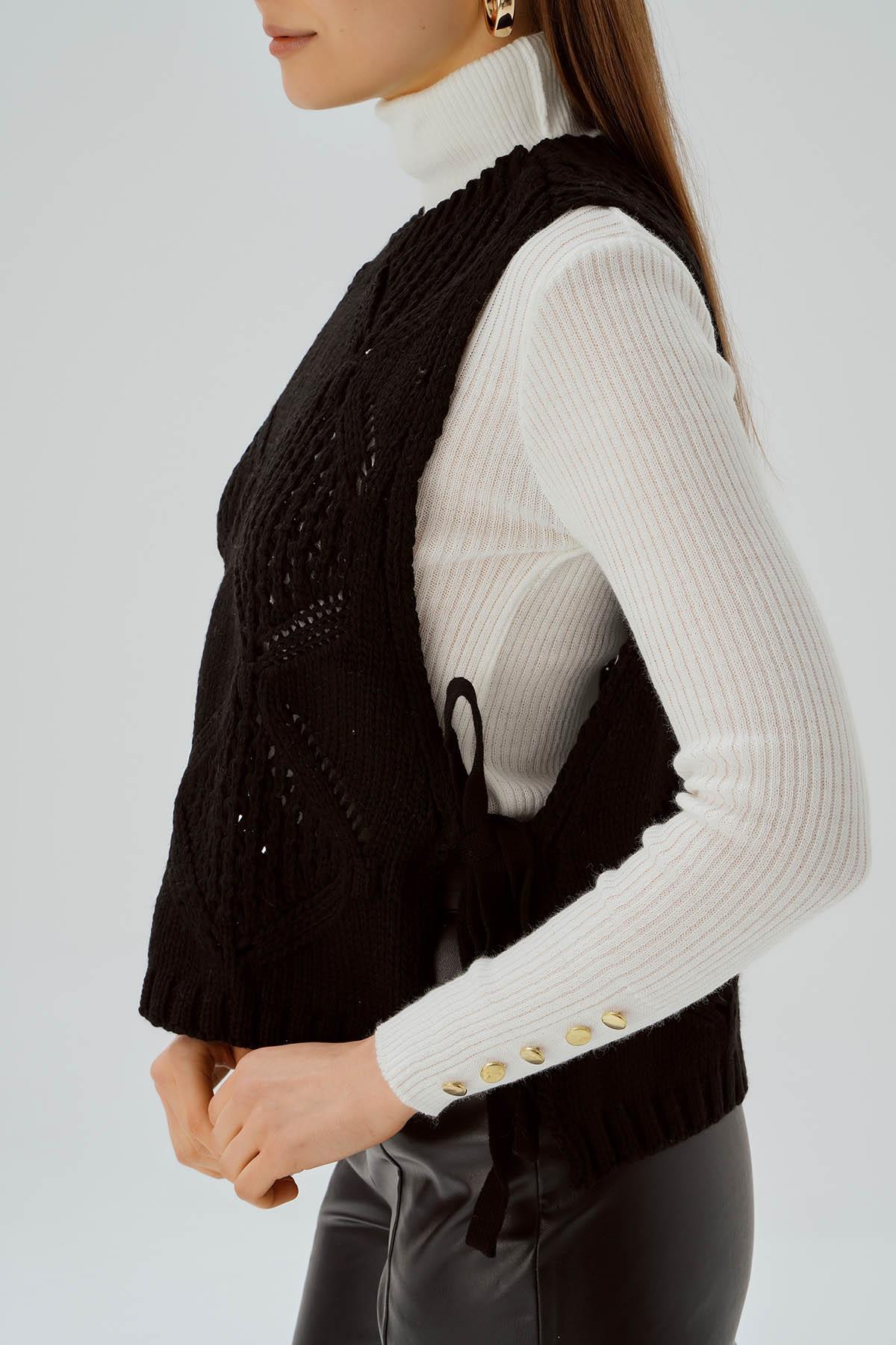 1381 Yan Bağlama Detay Süveter Siyah - 6