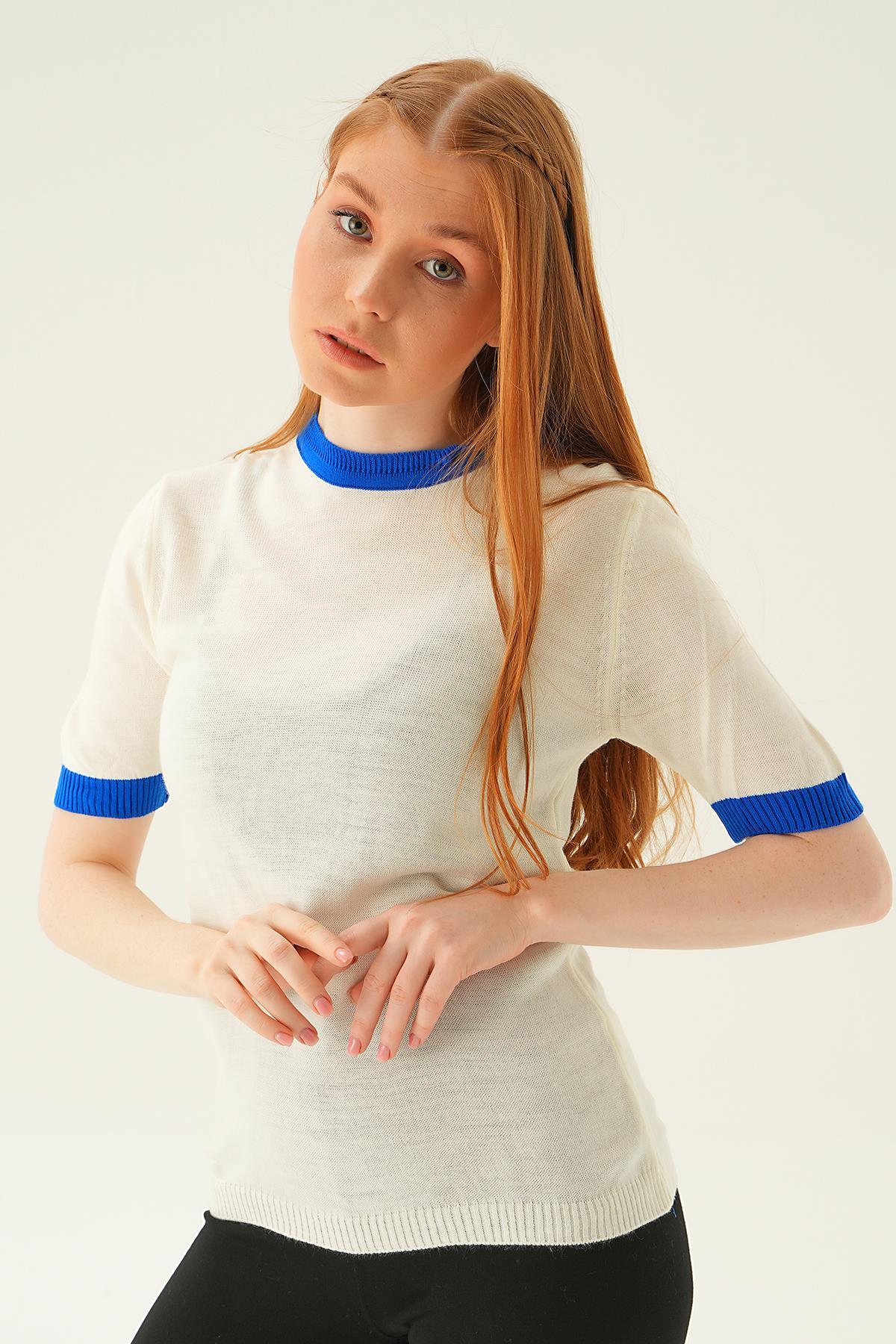 Kemik Yaka ve Kol Çizgi Tişört 1442 