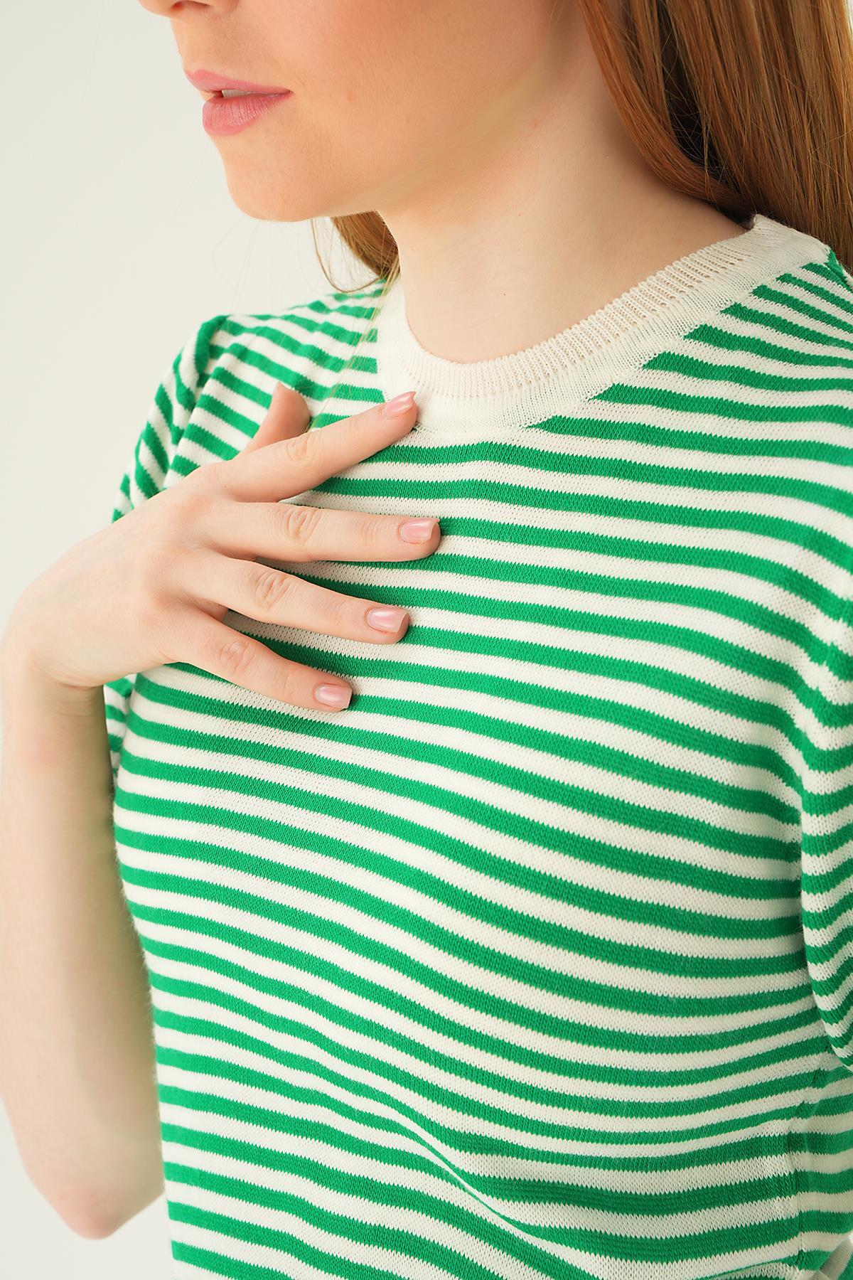 Benetton Yeşili Çizgili Tişört 1443 - 5